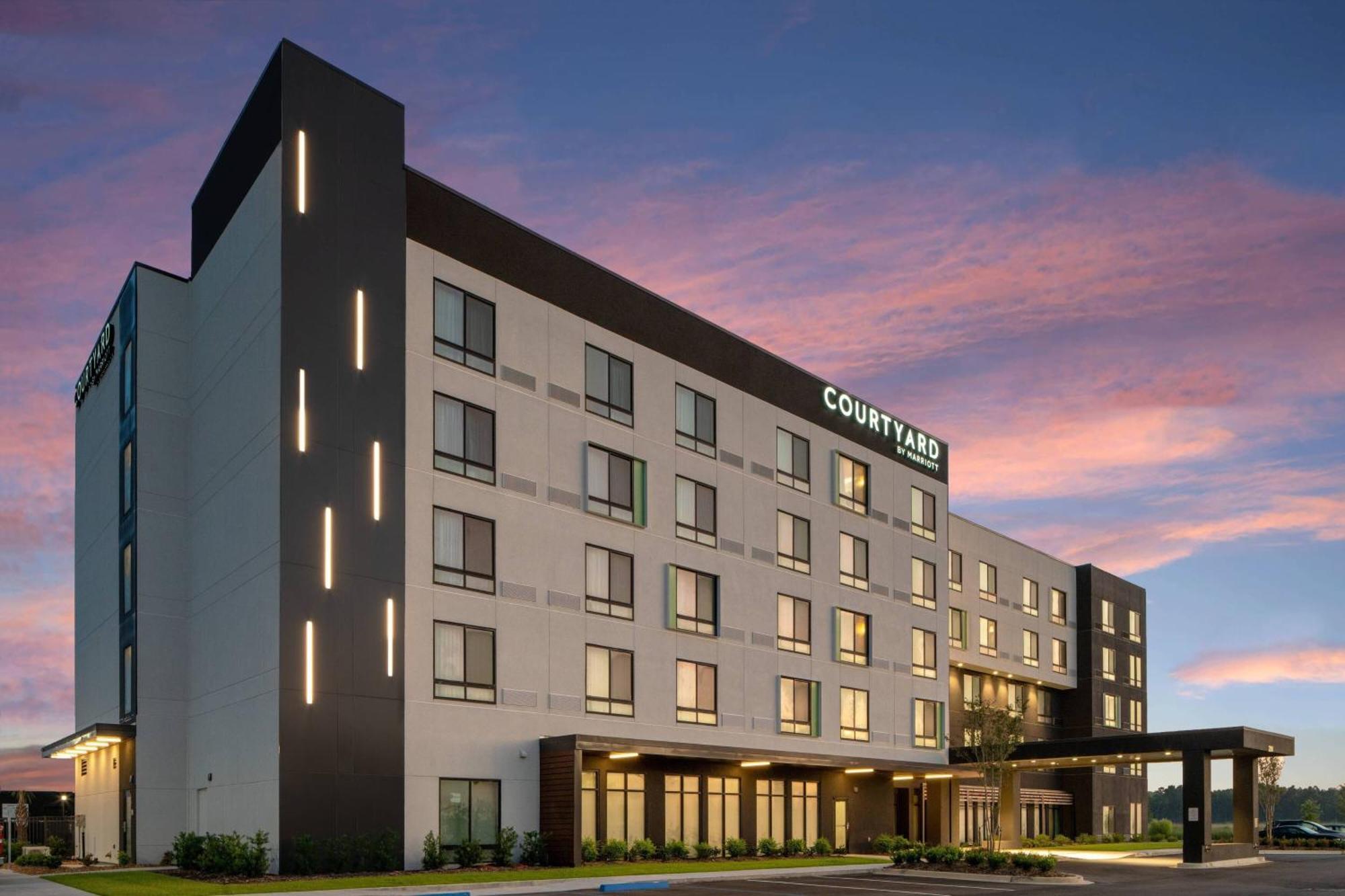 Courtyard By Marriott Lafayette South Hotel Exterior foto