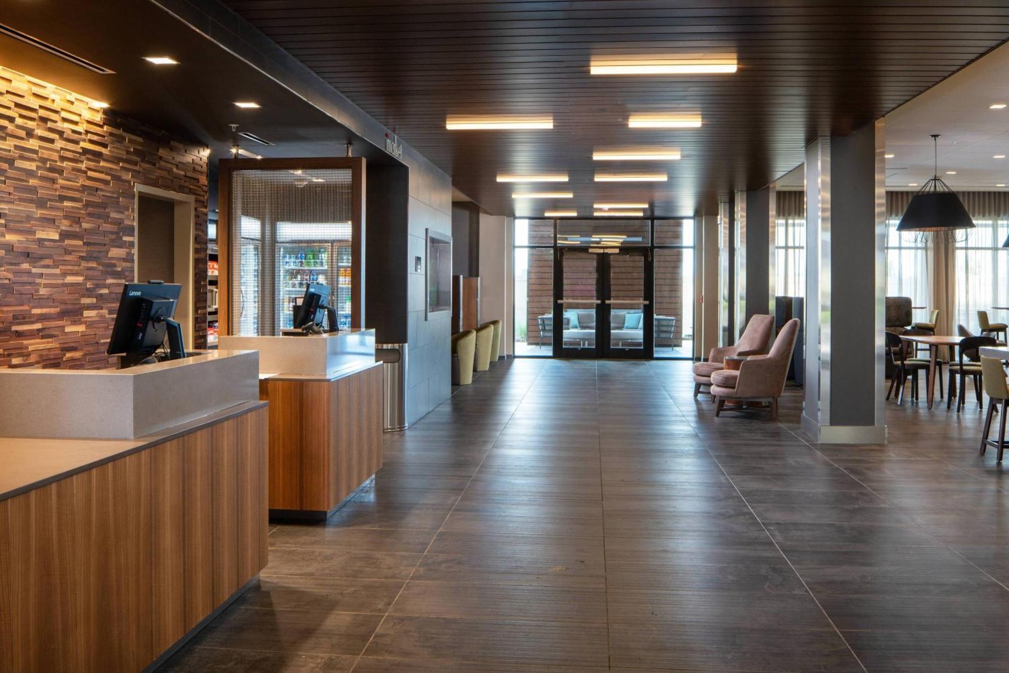 Courtyard By Marriott Lafayette South Hotel Exterior foto